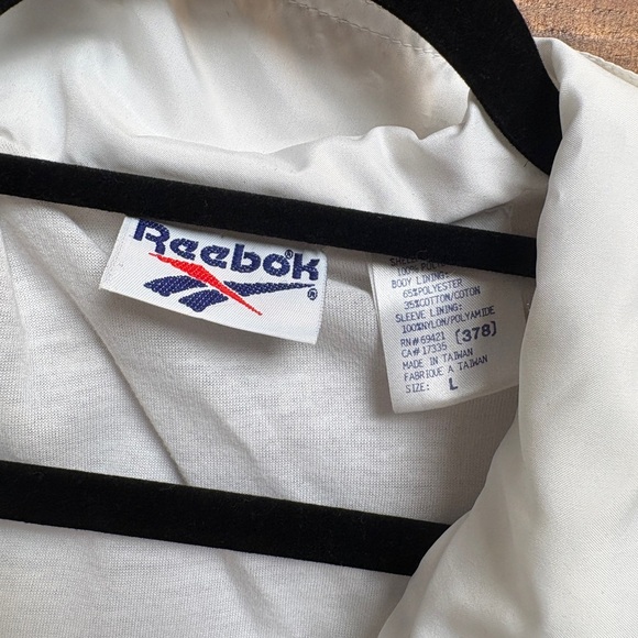 Vintage Retro Reebok Ivory Zip-Front Bomber Jacket with Textured Trim - Picture 3 of 11